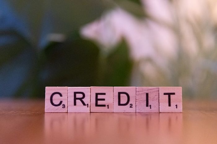 A credit report showing a person&rsquo;s credit score and financial activity