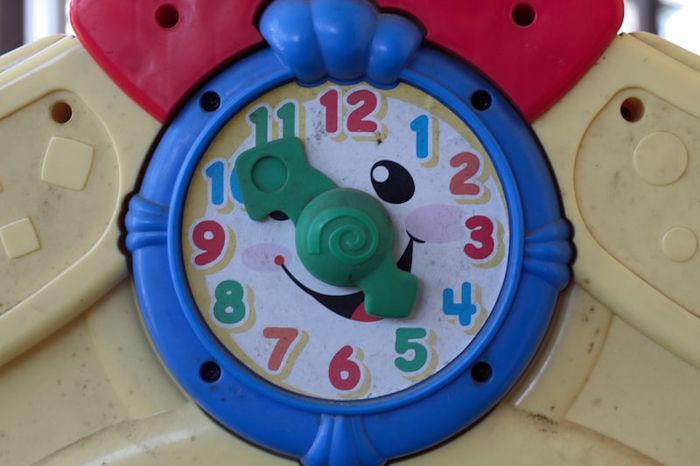 Screen time settings showing daily limits and app usage for a child&rsquo;s device